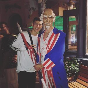 Meet your Posher, Alan